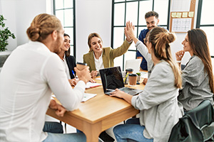 what does a hoa manager do