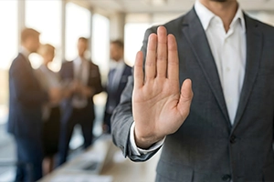 de-escalation tips for homeowners associations