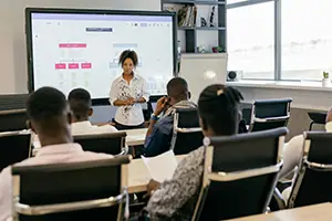 hoa board training requirements